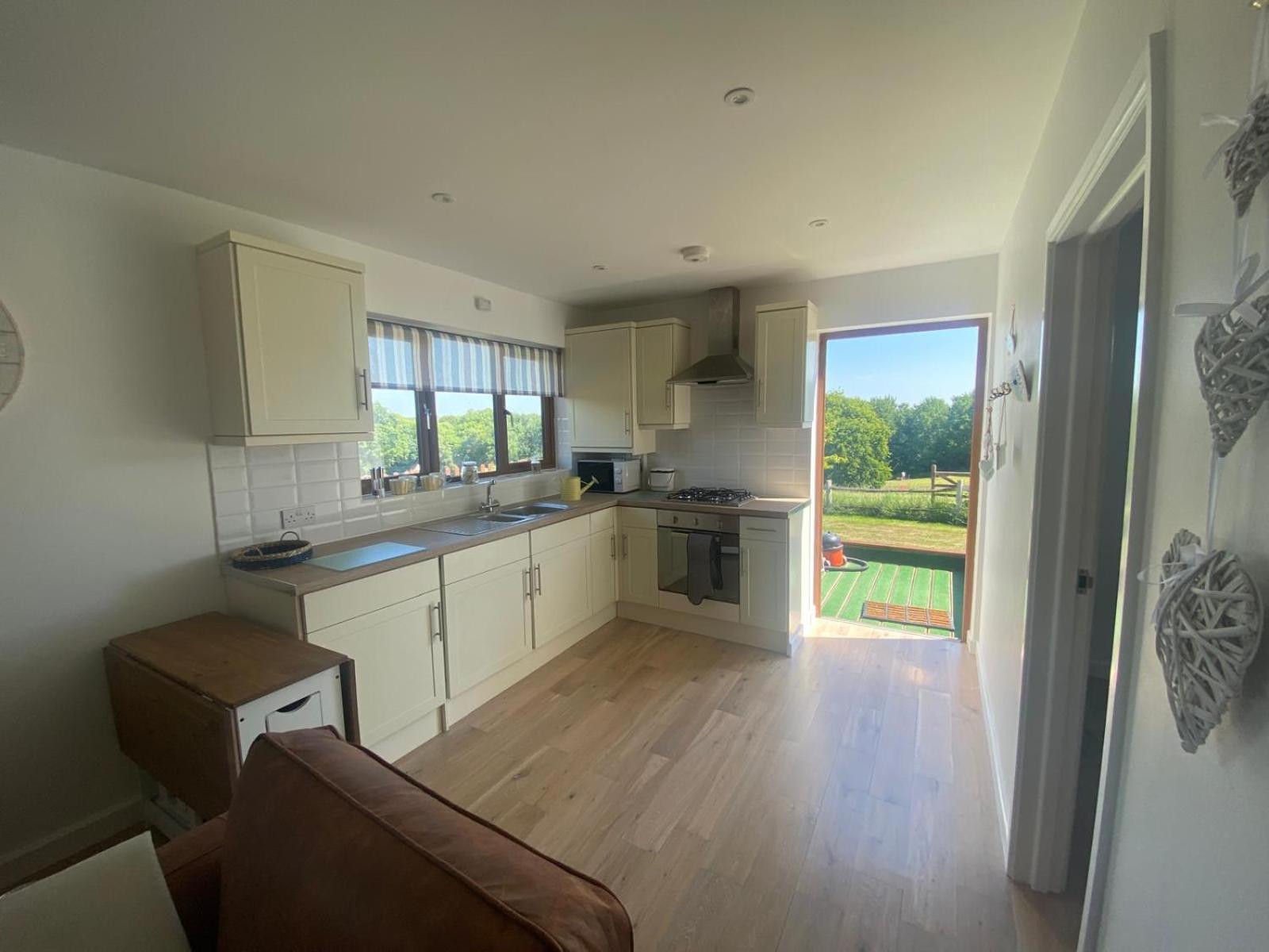 Oak Valley Lodges & Camping Pett Exterior photo